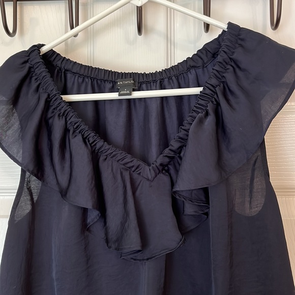 Ann Taylor Sleeveless Blouse - Picture 3 of 4